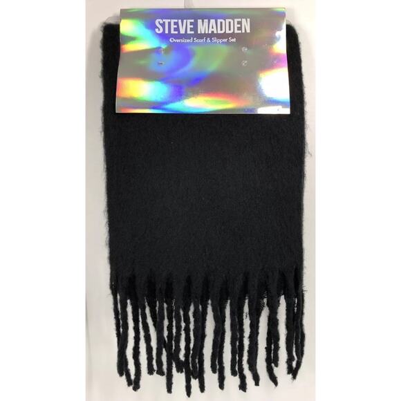 Steve Madden Checked Slipper and Oversized Scarf Wrap Set Small Size 5/6 - Picture 7 of 7